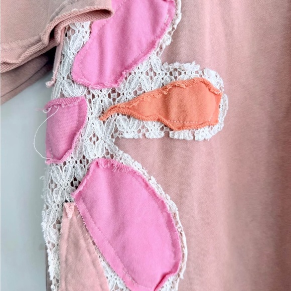 Oli & Hali Blush Pink Floral Appliqué Blouse - Picture 5 of 8